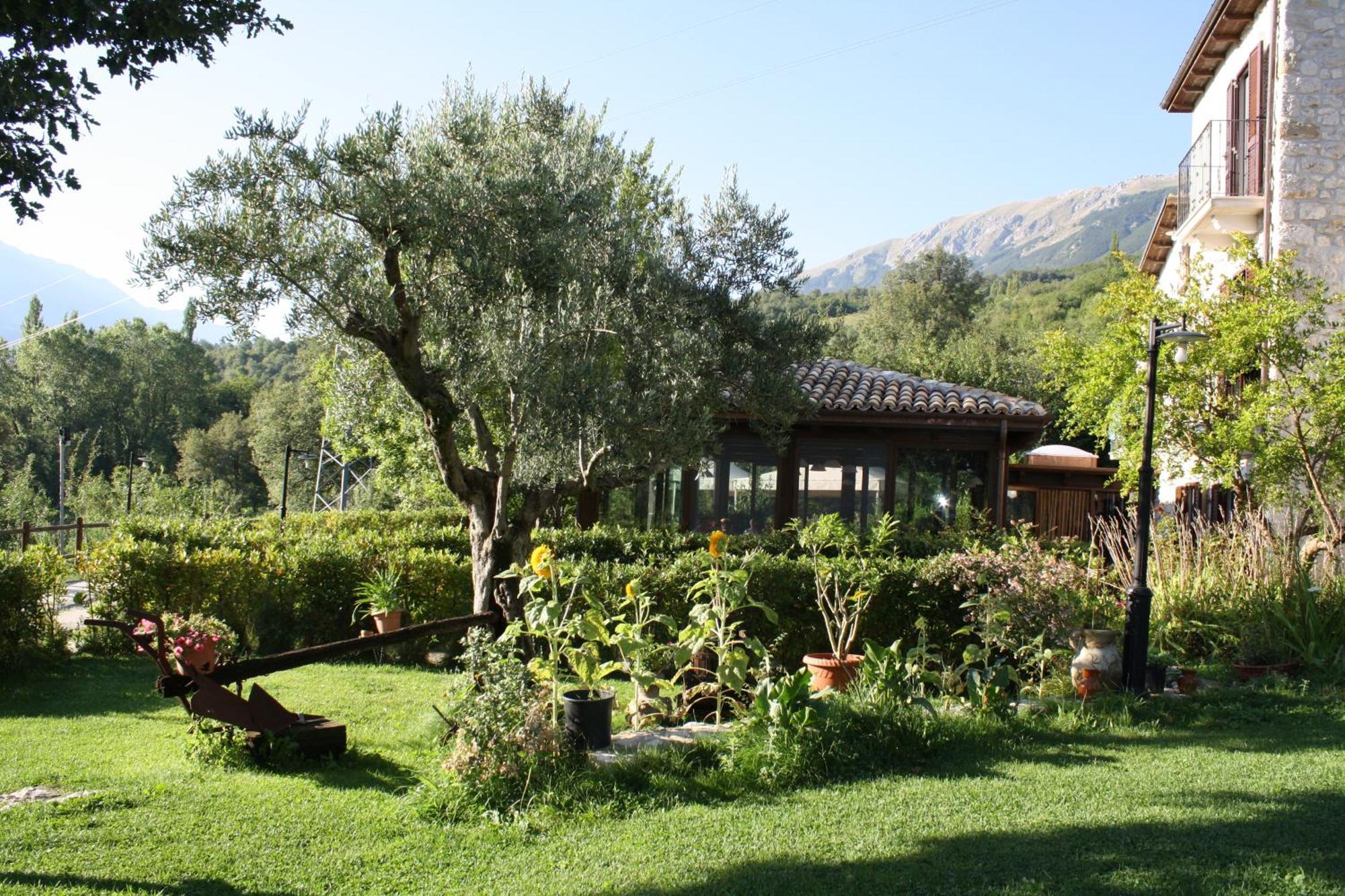 Locanda Del Barone Caramanico Terme Extérieur photo